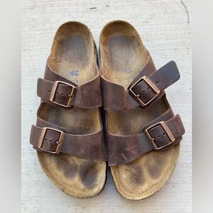 Birkenstock Arizona brown sandals 44 (11-11.5 based on their website)
